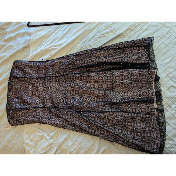 Adrianna Papell strapless a line cocktail dress black mesh design overlay  sz 12 - Picture 6 of 6